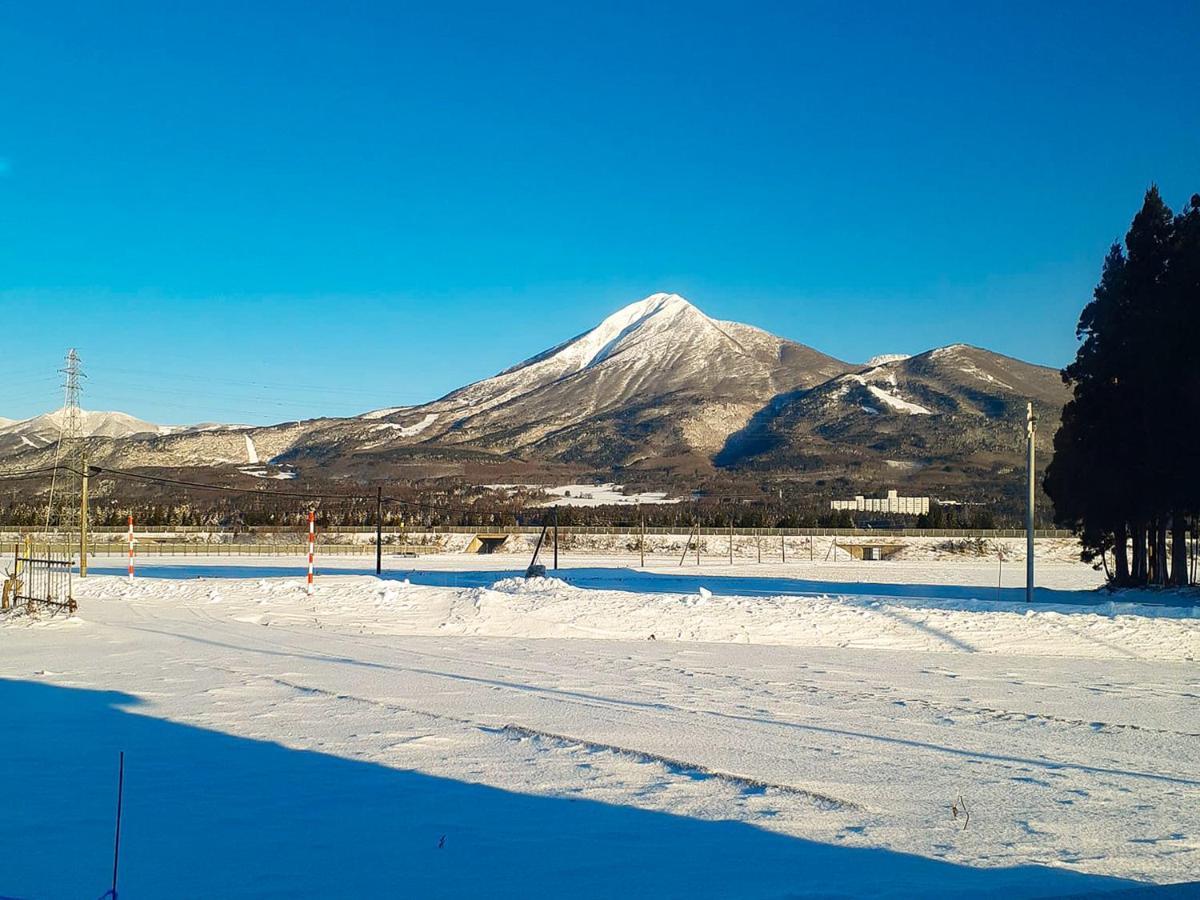 Guest House Inawashiro~Hanbog~ Екстер'єр фото
